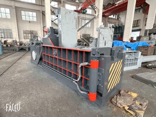 ซื้อ อัตโนมัติอย่างเต็มที่ ขนาดใหญ่ Bale Scrap โลหะ Baling อุปกรณ์ 3 ชุดของ 18.5kw มอเตอร์ online manufacture